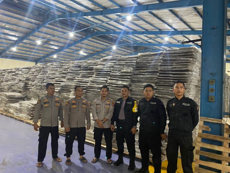 Operasi Mantap Brata Kawal Gudang Penyimpanan Logistik Pemilu 2024