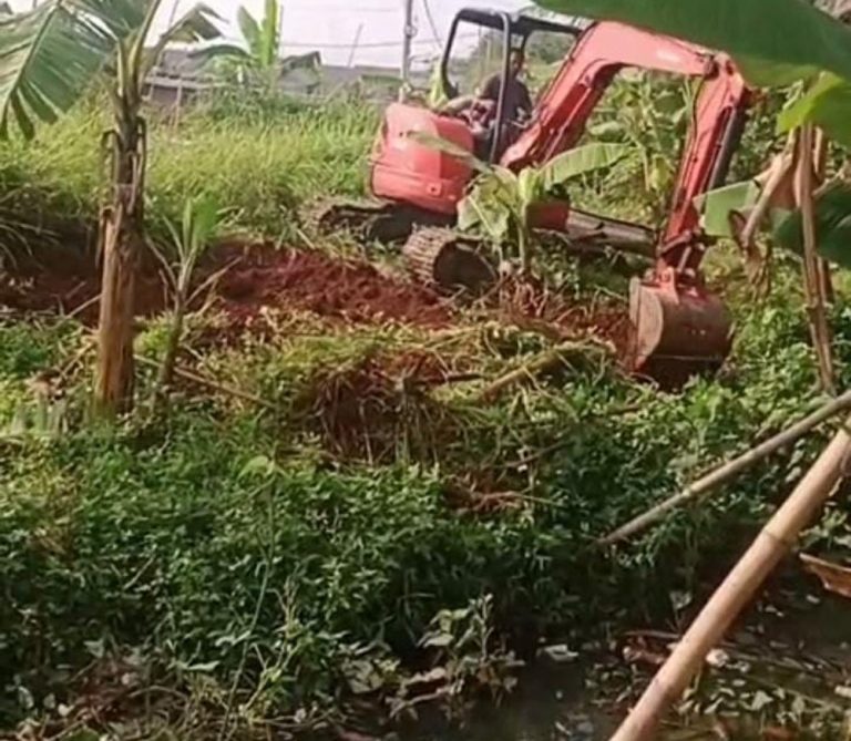 Achmad Fathoni Respons Cepat Keluhan Warga Perum Taman Ria Persada