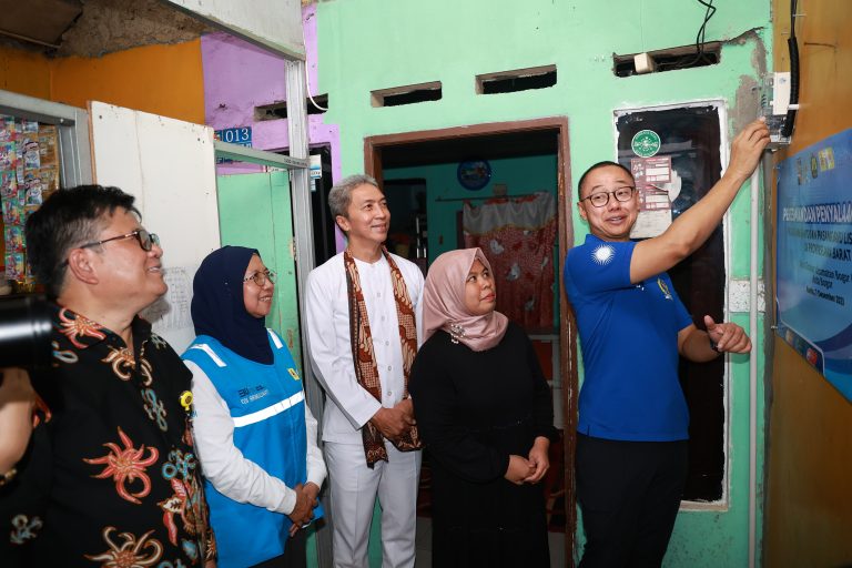 Hore, 24 Ribu Rumah Tangga di Jabar Dapat Listrik Gratis