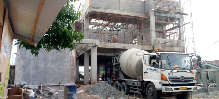 Selain Tepat Waktu, Kadinkes Minta Pembangunan Puskesmas Laladon Tidak Asal Jadi