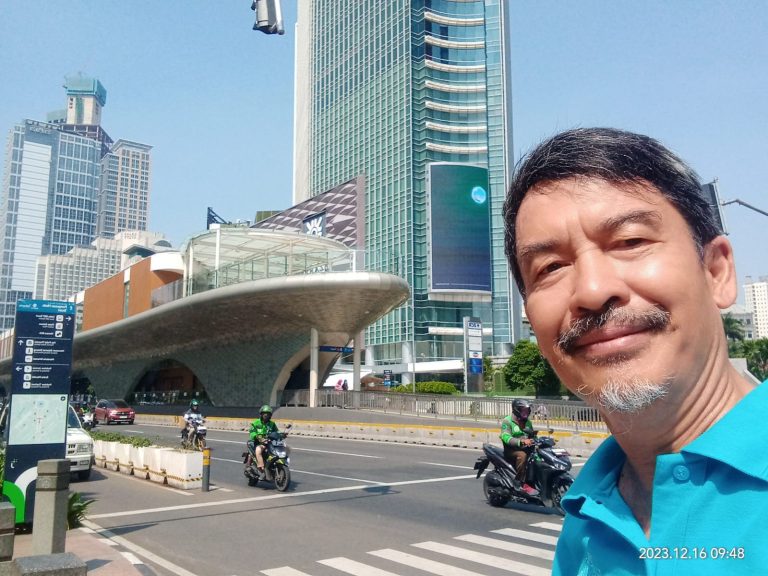 Hadiah Buku Budaya dan Adat Istiadat Cerenti