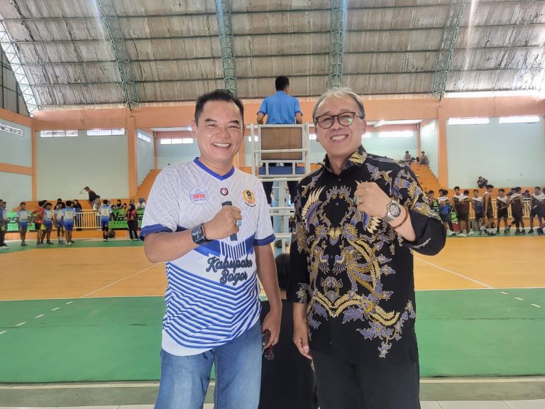 Dede Chandra Sasmita All Out Suksekan Event Voli Bupati Cup 2023