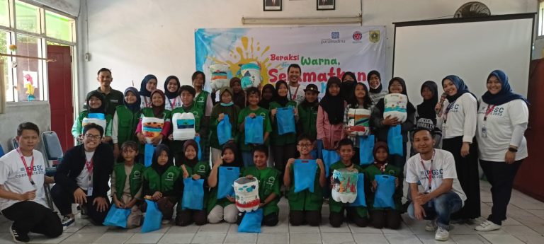 Kolaborasi Indocement dengan Universitas Paramadina, SDN Gunung Putri 05 Jadi Lokasi Pengabdian PKM Program Magister Ilkom