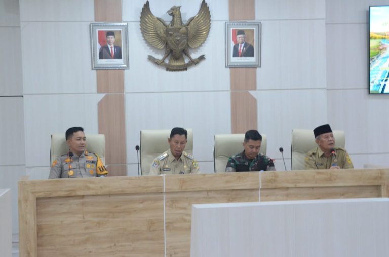 Pj Bupati Bogor Percepat Pembangunan Kantong Parkir Truk Tambang