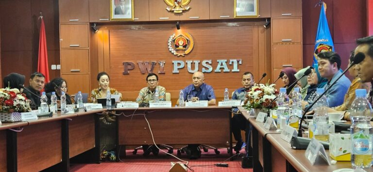 Menteri Koperasi dan UKM Dorong Kaum UMKM Perempuan Kembangkan Sektor Produktif