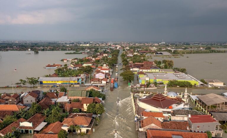 Banjir Landa Demak, 20 Ribu Lebih Warga Mengungsi