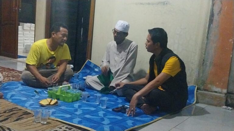 Pengurus DPD Golkar Datangi Rumah Duka Anggota KPPS yang Meninggal di Desa Sibanteng