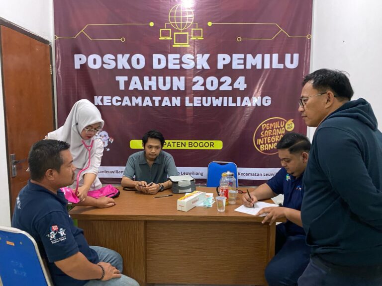 Belasan Petugas KPPS di Leuwiliang Kelelahan