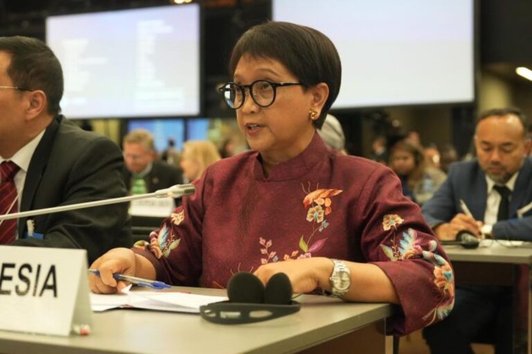 Menteri Luar Negeri Indonesia Desak ICJ Nyatakan Kependudukan Israel di Palestina Ilegal