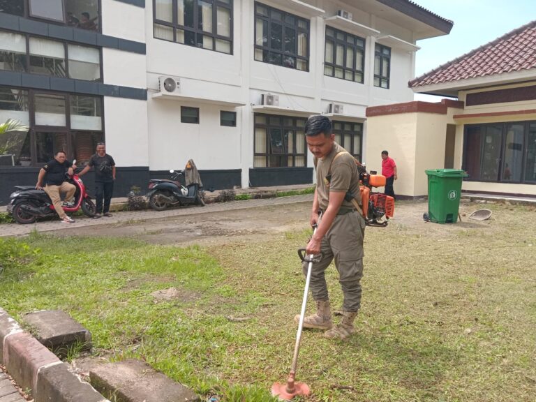 Camat Leuwiliang: Jumsih Wujud Kepedulian Terhadap Lingkungan