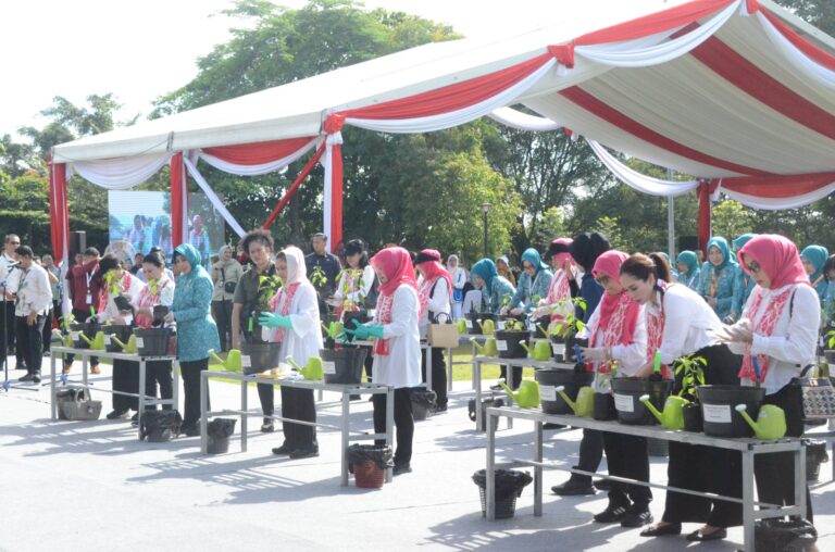 Dari Bogor, Ibu Negara Ajak Tanam Cabai Serentak se-Indonesia