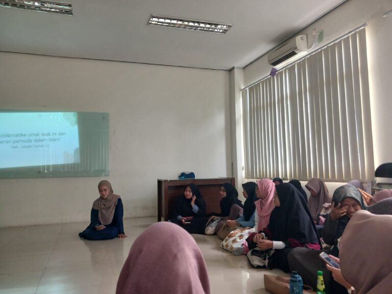KPI Girls Talk Urai Problematika Umat Saat Ini dan Peran Pemuda Dalam Islam