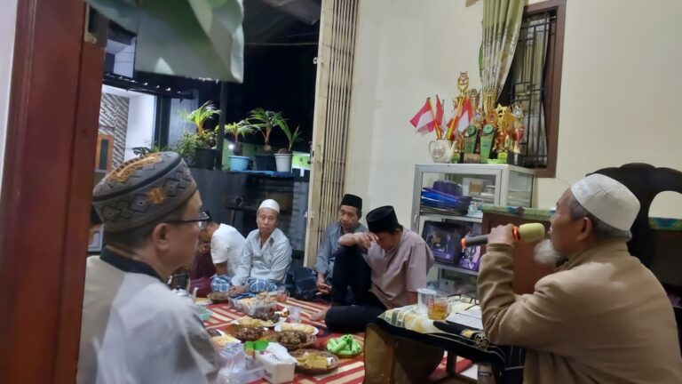 Jelang Ramadhan, Warga Sukaraja Pererat Ukhuwah Islamiyah Melalui Pengajian Bulanan