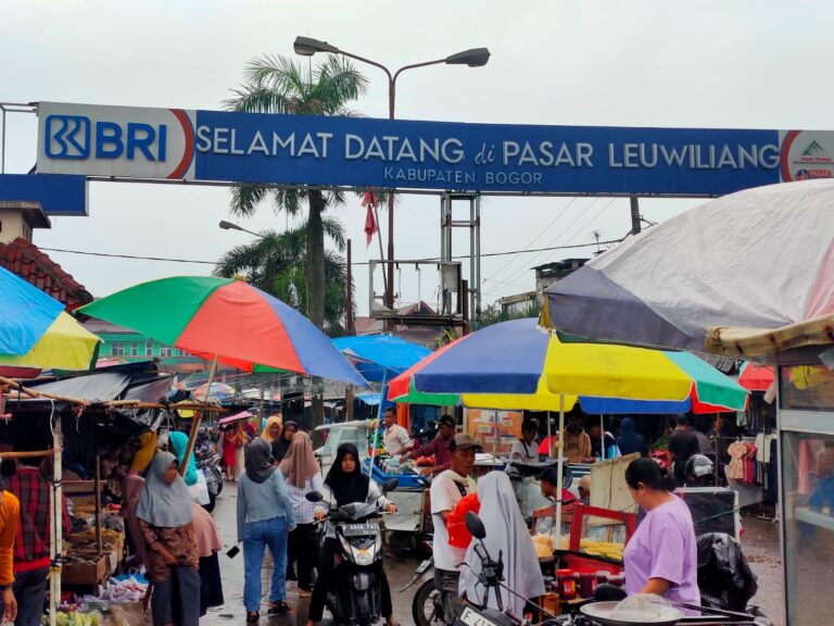 Harga Bahan Pokok Masih Relatif Tinggi