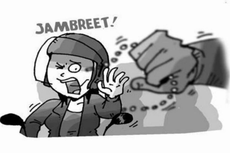 Dua Pria Diduga Jambret di Gunungsindur Babak Belur Dikromas