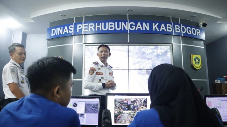 Siapkan 435 Personil di 10 titik Pos Pengamanan Dishub Pantau Arus Mudik Melalui ATCS