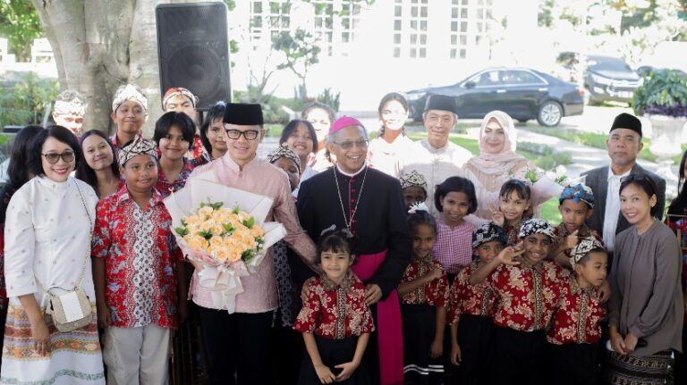 Open House Lebaran, Bima Arya Titip ke Tokoh Lintas Agama Jaga Keberagaman