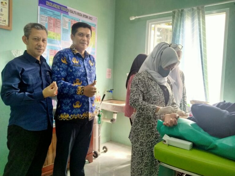Peringati Hari Kartini Pemerintah Kecamatan Parung Bersama PLKB Gelar Safari KB Gratis