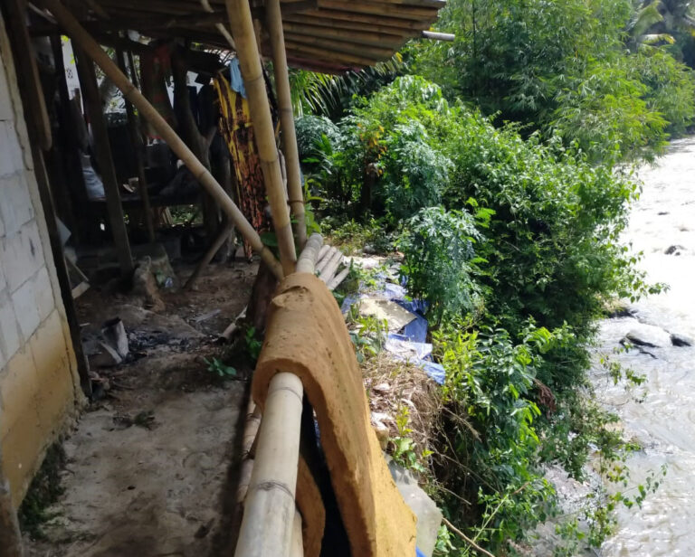 30 Rumah di Kalongliud Terancam Tergerus Kali Cikaniki