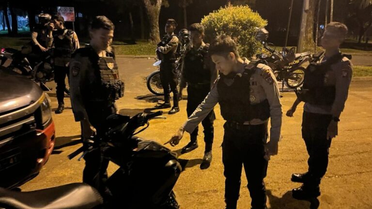 Cegah Kejahatan Malam Hari, Polres Tangerang Selatan Gelar Patroli Operasi Cipta Kondisi