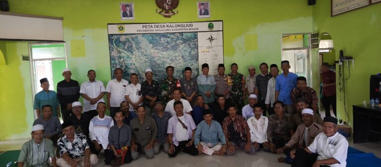 Stakeholder Desa Kalongliud Gelar Halal Bihalal, PT Antam: Ini Tradisi yang Harus Dipertahankan