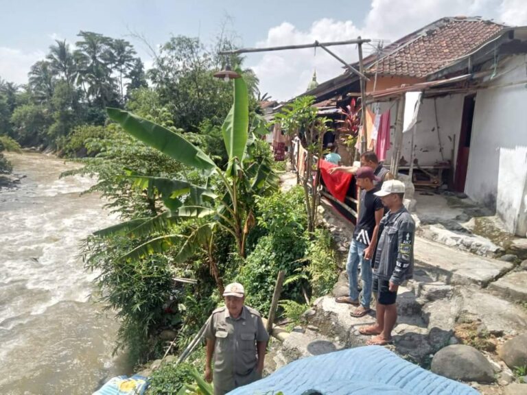 Pemkab Bogor Mesti Respons Keluhan Warga yang Was-was, Aktivis: Segera Bangun TPT