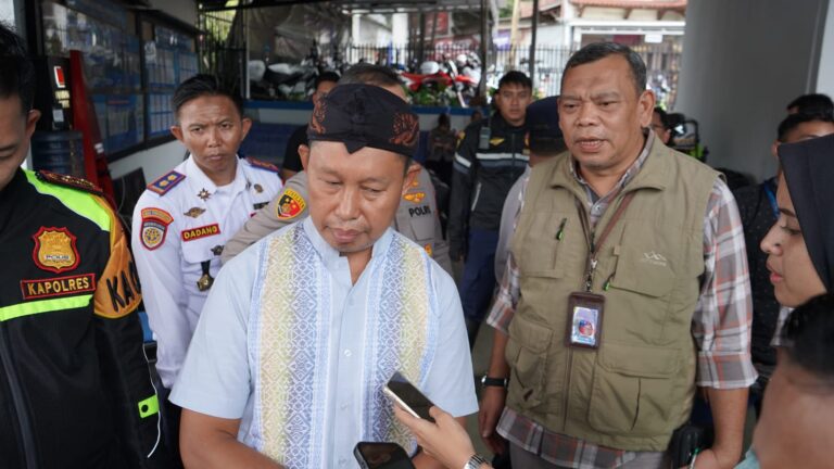 Pj Bupati Pantau Arus Balik di Simpang Gadog, Kemacetan di Puncak Terurai