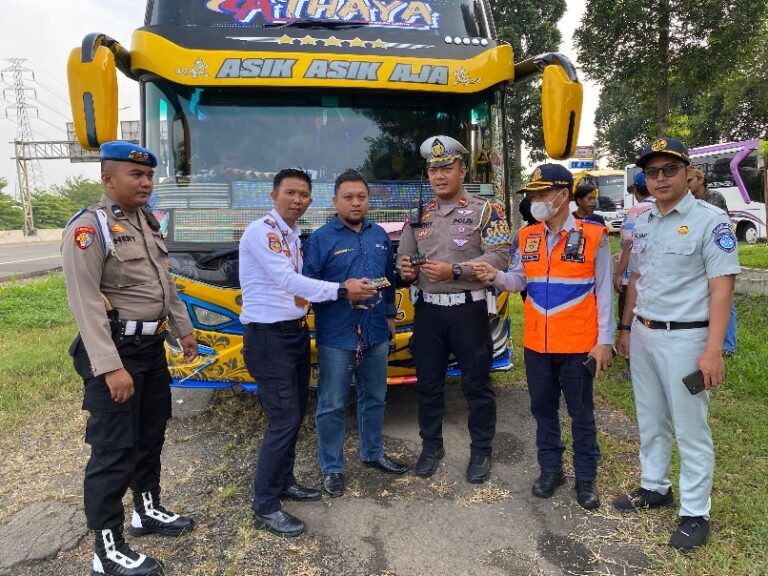 Long Weekend, Tim Gabungan Gelar Rampcheck di Rest Area Km 45 Tol Jagorawi