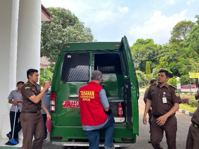 Diduga Terlibat Korupsi, Kejari Tangkap Pimpinan KCP Bank Mandiri Warung Jambu Periode 2017-2020