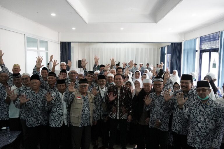 Dokter Rayendra Janji Perjuangkan Peningkatan Kuota Haji