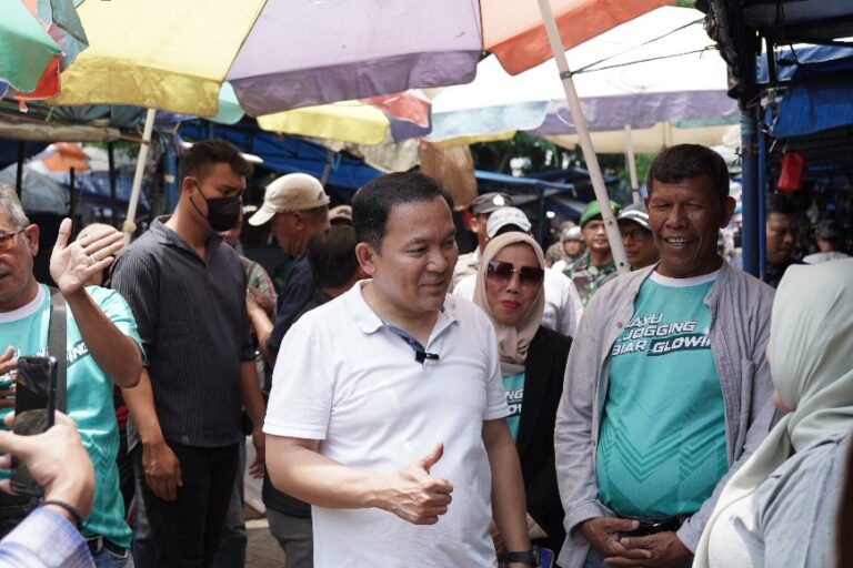 Begini Solusi Dokter Rayendra Memanusiakan PKL