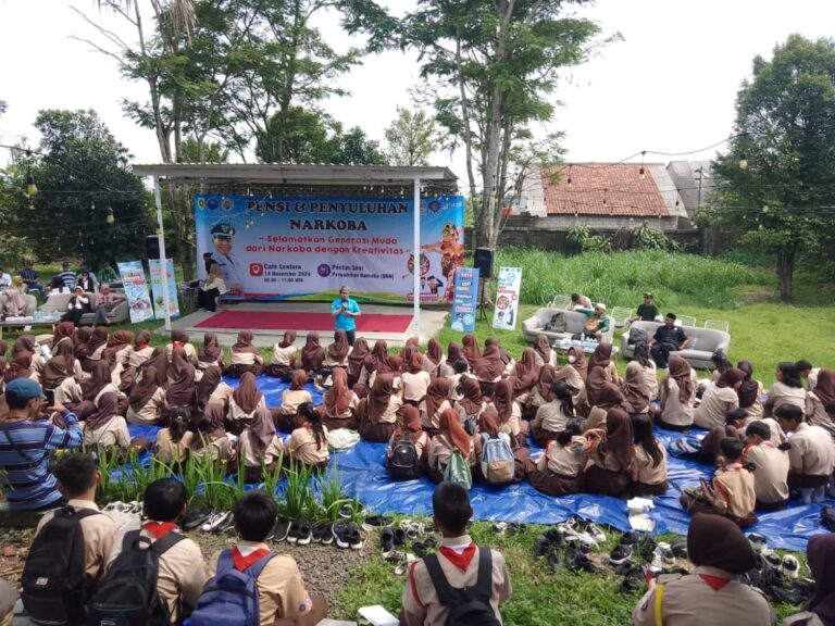 BNN Kabupaten Bogor Berikan Edukasi Bahaya Penyalahgunaan Narkoba Kepada Ratusan Pelajar di Tamansari