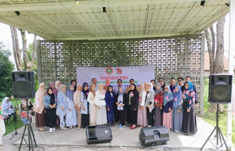 Para Peserta Unjuk Kemampuan Dalam Ajang Lomba Seni Yang di Selenggarakan PGRI Tamansari