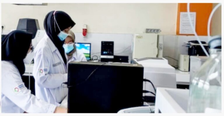 Dukung Visi Indonesia Emas 2045, Lulusan Program Studi D-III Analisis Kimia Politeknik AKA Bogor Siap Berperan sebagai SDM Industri Terampil dan Kompeten