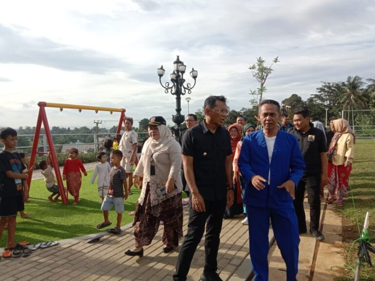 Kondisi Lapangan Genteng tak Rata, PJ Wali Kota Sentil Disperumkim