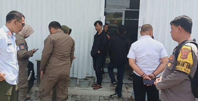 Alfamart Pondok Rumput Mangkir, Satpol PP Meradang