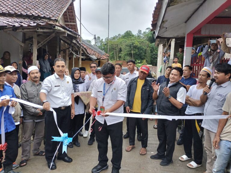 Puluhan Tahun Dinanti, DPMD Resmikan Jaling Samisade di Curugbitung