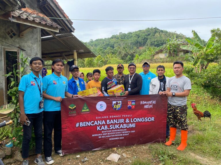 Bantu Ringankan Beban Korban Bencana Alam, KNPI Bogor Barat Salurkan Bantuan di Sukabumi