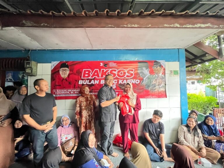 Bulan Bung Karno, DID Tebar Ratusan Paket Minyak