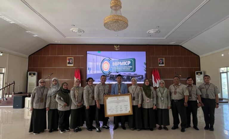 Wujudkan Tata Kelola Pemerintahan, UPT Kementan Tandatangani Komitmen Keterbukaan Informasi Publik