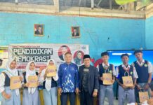 DPRD Provinsi Jawa Barat Mengabdi dalam Pendidikan Demokrasi di SMK Statika Leuwiliang