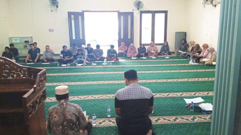 Beri Ketenangan, RSUD Raden Mohamad Noh Nur Ajak Keluarga Pasien Doa dan Dzikir