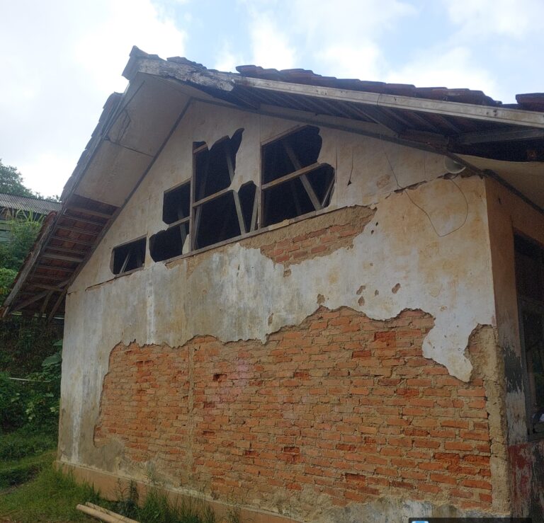 Pemkab Bogor Tutup Mata, SDN Rimba Kencana Rusak Berat