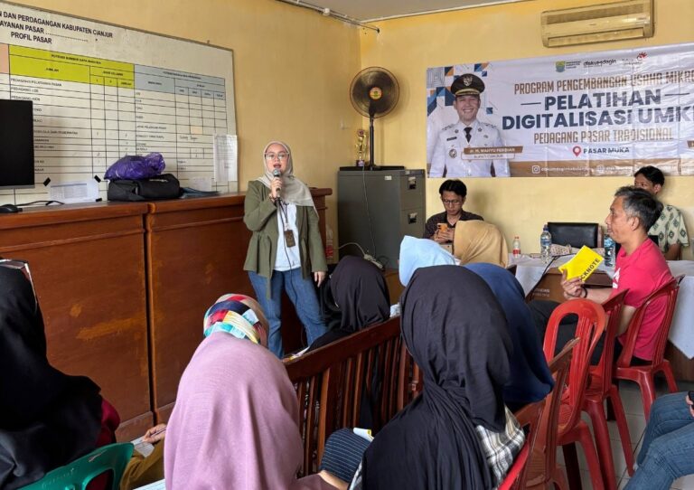 Indibiz Priangan Barat Kabupaten Cianjur Gelar Pelatihan Digitalisasi UMKM di Pasar Muka Cianjur
