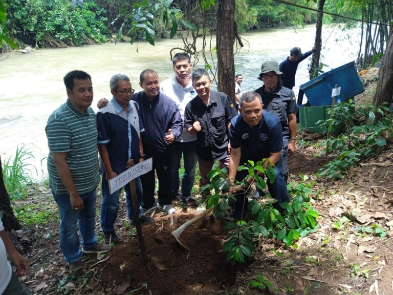 Giliran Para Jurnalis Bogor Selatan Lakukan Penghijauan