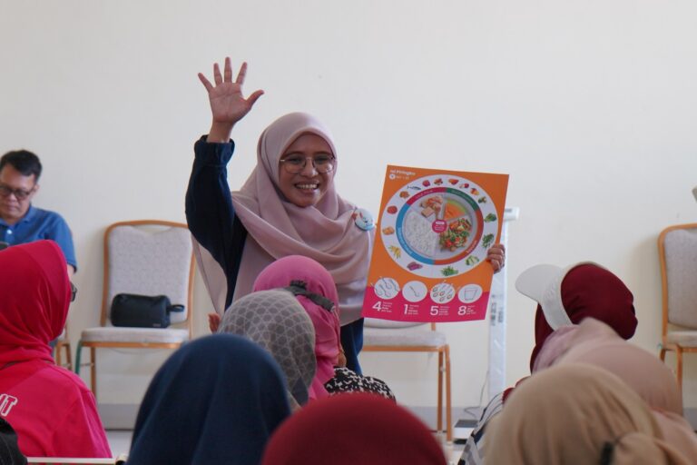 Momentum HKN Ke-61, RSUD R. Moh. Noh Nur Leuwiliang Edukasi Lansia Gizi Seimbang