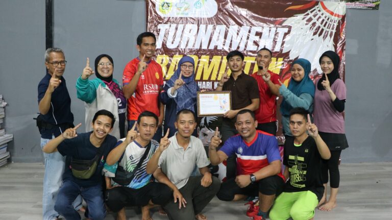 Juara Turnamen Badminton Kesehatan Kabupaten Bogor Diraih RSUD R. Moh Noh Nur Leuwiliang
