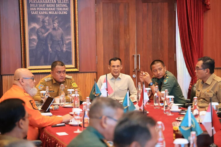 Bupati Bogor Pimpin Rapat Perencanaan Penanaman Pohon di DAS Ciliwung dan Cikeas