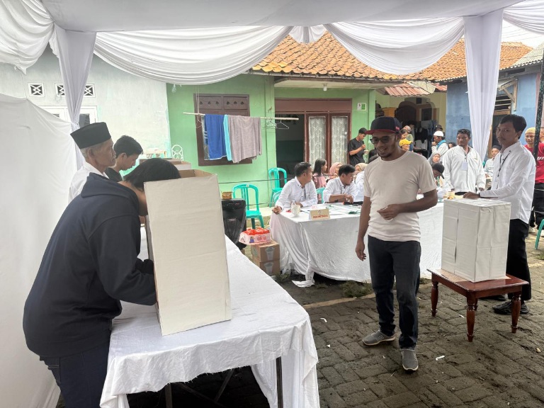 Pilkawe Rasa Pilkada, Warga RW 07 Cimahpar Pilih Ketua Rw
