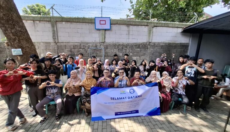 Sekolah Djuara PKBM Bakti Nusa Raih Akreditasi B